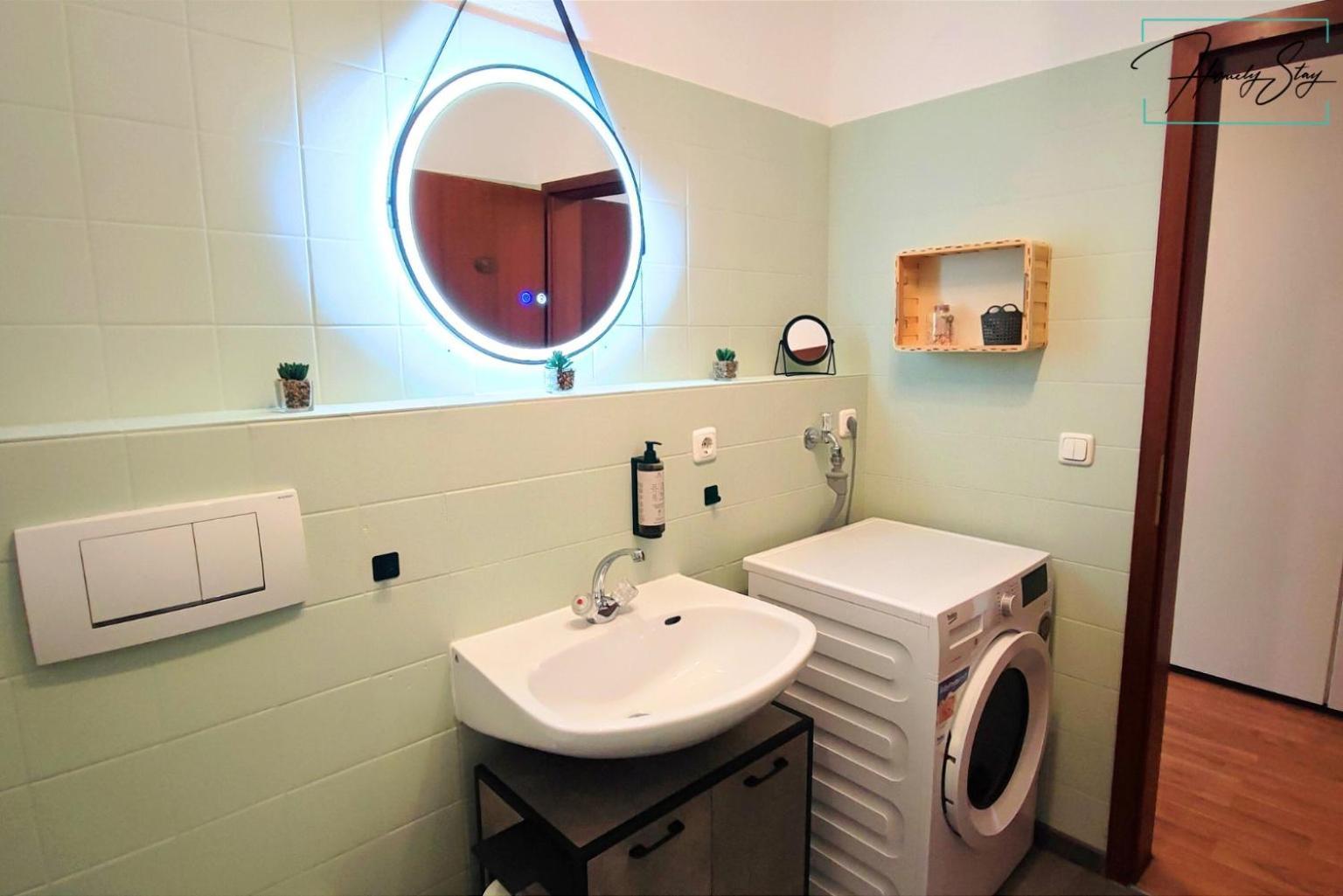 Homely Stay Serenity Greens - Stylisch Studio-Apartment With Kitchen - 10 Min To Central Station, Pet Friendly Мюнхен Экстерьер фото